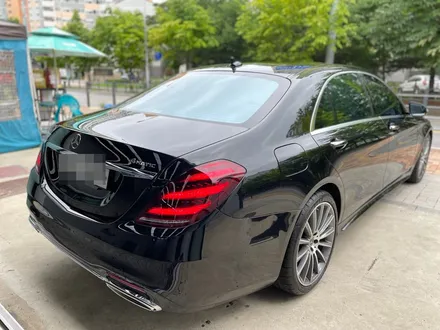 열차단과 색감까지 모두 만족합니다. 벤츠 S560 블락포디 비바스카이블루 썬팅 시공했어요. (feat. 광명 오토스토어) / 경기 광명 신촌로