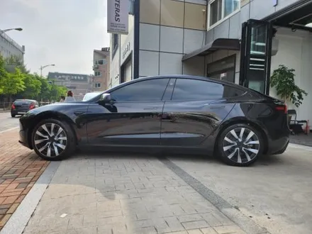 테슬라 모델3 하이랜드 썬팅 광명 테라룩스 전문 시공점 오토스토어에서 진행했습니다. / 경기 광명 신촌로