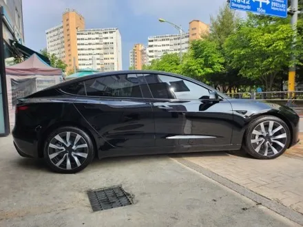 테슬라 모델3 하이랜드 썬팅 광명 테라룩스 전문 시공점 오토스토어에서 진행했습니다. / 경기 광명 신촌로