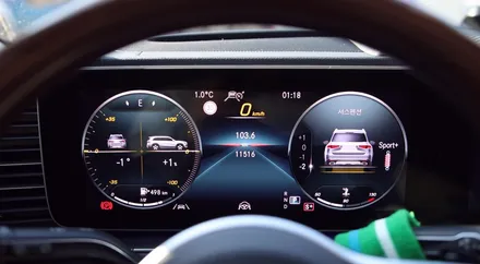 벤츠 GLS 400 실내 풀 옵션! 더 필요한 옵션 생각 안날때까지 추가해 주었습니다!!