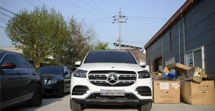 벤츠 GLS 400을 마이바흐로 바꿔주는 바디킷 세트! 3대분 한번에 보여드립니다! X167