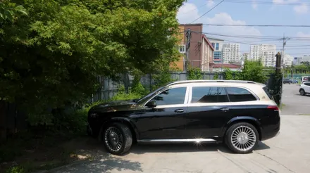 벤츠 GLS600 마이바흐 5인승 시트 모델을 4인승 시트로 교체하고 순정 4인승 모델과 비교해보기!! // X167 마이바흐