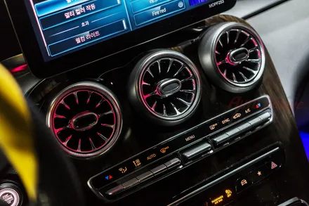 벤츠 GLC(X253) 화려한 실내 앰비언트와 공기청정기 지에어!