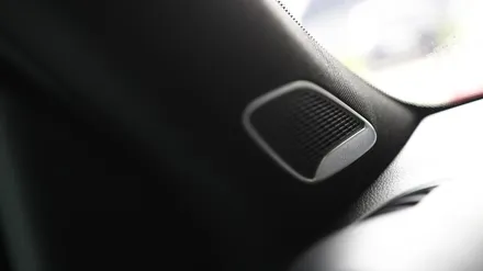 벤츠 GLB AMG 35(X247) 실내를 더 AMG 스럽게 만들어 보세요! AMG핸들 커버, A필러 부메스터 커버
