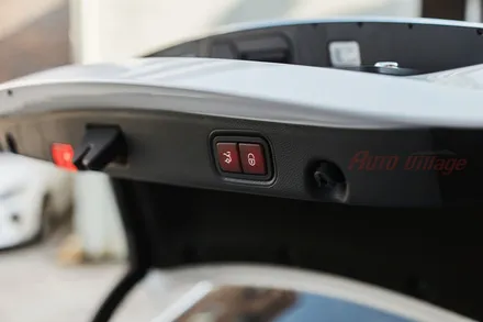 벤츠 E300 어라운드뷰 화질안좋은 사제는 가라~! 순정 레트로핏 작업