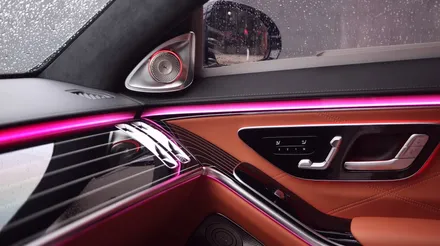 벤츠 S580 (W223) 엑티브 엠비언트 추가가 왜 어려운가!? 4D부메스터 무빙트위터 장착해 보기! 2대를 함께 준비해 보았습니다!!
