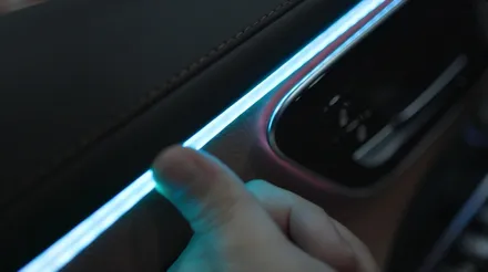 벤츠 신형 C클래스 실내 엠비언트 풀 세팅! 엑티브 엠비언트/부메스터 무빙 트위터/부메스터 엠비언트 커버/ W206