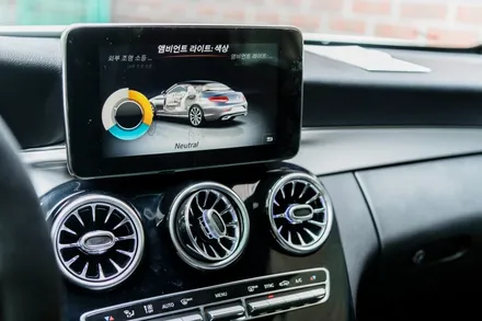 벤츠 C클래스(W205) 실내 엠비언트 살리기, 64색 컬러 확장, 카블릿 M2C!