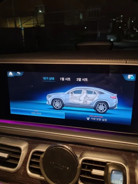 벤츠 GLE400d(W167) 이오나이저 에어발란스/ 고스트도어 옵션을 추가해 주었습니다.