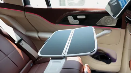 벤츠 GLS600 마이바흐 5인승 시트 모델을 4인승 시트로 교체하고 순정 4인승 모델과 비교해보기!! // X167 마이바흐