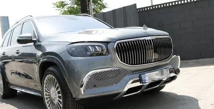 벤츠 GLS 400을 마이바흐로 바꿔주는 바디킷 세트! 3대분 한번에 보여드립니다! X167