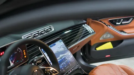 벤츠 S450 필수 튜닝! 디지뇨 피아노 트림/ 엑티브 엠비언트/ 부메스터 무빙 트위터 전부 순정으로 장착해 줬습니다. W223