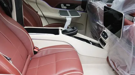 벤츠 GLS600 마이바흐 5인승 모델을 4인승 VIP시트로 개조해 줬습니다. X167 // 모든 GLS 튜닝 가능!
