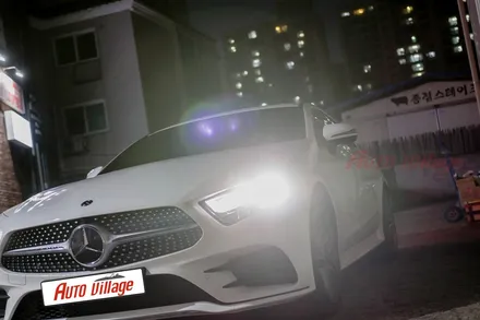 벤츠 CLS300d 순정 어라운드뷰 설치로 안전운전 보조효과
