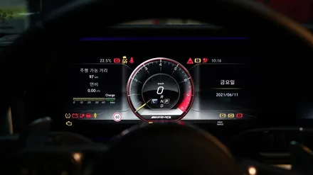 벤츠 G바겐 G63(W463b) 터치가 지원되는 카블릿으로 유투브 보기!