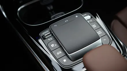 벤츠 A클래스(W177) AMG35 순정 어라운드뷰를 장착해 주었습니다.