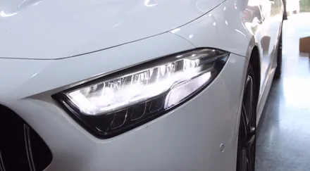 벤츠 CLS 300D C257 라이트를 멀티빔으로 교체해 주었습니다.