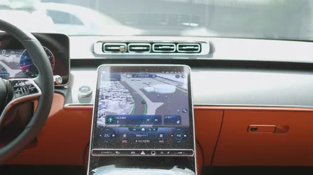 벤츠 S450 필수 튜닝! 디지뇨 피아노 트림/ 엑티브 엠비언트/ 부메스터 무빙 트위터 전부 순정으로 장착해 줬습니다. W223