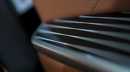 벤츠 S450 필수 튜닝! 디지뇨 피아노 트림/ 엑티브 엠비언트/ 부메스터 무빙 트위터 전부 순정으로 장착해 줬습니다. W223