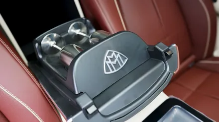 벤츠 GLS600 마이바흐 5인승 모델을 4인승 VIP시트로 개조해 줬습니다. X167 // 모든 GLS 튜닝 가능!