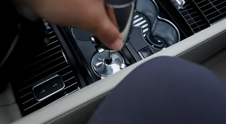 벤츠 GLS600 마이바흐 5인승 모델을 4인승 VIP시트로 개조해 줬습니다. X167 // 모든 GLS 튜닝 가능!