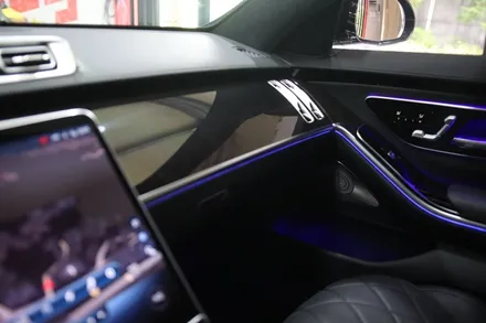 벤츠 S580 (W223) 엑티브 엠비언트 추가가 왜 어려운가!? 4D부메스터 무빙트위터 장착해 보기! 2대를 함께 준비해 보았습니다!!