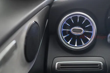 벤츠 C클래스(W205) 센터 콘솔 앰비언트, 송풍구 앰비언트