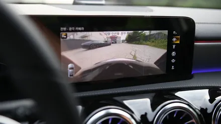 벤츠 A클래스(W177) AMG35 순정 어라운드뷰를 장착해 주었습니다.