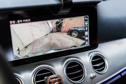 벤츠 E클래스(W213) 끝나지 않는 고민 블랙박스! 화끈하게 4채널로 달아주었습니다.(With-보조배터리, 어라운드 뷰, 전동트렁크)