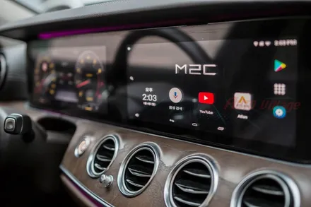 M2C200A, 벤츠 E300 실내에서 즐기는 안드로이드