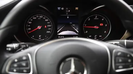벤츠 GLC 220d(X253) 18년식 차량에 반자율주행 옵션을 추가해 보았습니다. - 도로주행 영상 첨부 -