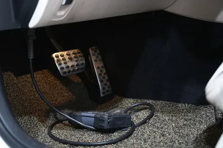 벤츠 E클래스 220d(W213) 코딩으로 멀티컬러 메뉴 활성화 작업!