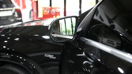 벤츠 AMG GLE53 벤츠 순정 와이드 미러 장착해 주었습니다. 반자율주행 확장코딩까지!