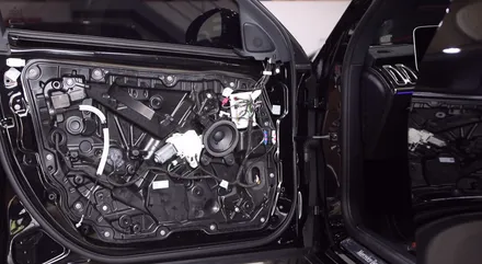 벤츠 S580 (W223) 엑티브 엠비언트 추가가 왜 어려운가!? 4D부메스터 무빙트위터 장착해 보기! 2대를 함께 준비해 보았습니다!!