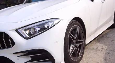 벤츠 CLS 300D C257 라이트를 멀티빔으로 교체해 주었습니다.