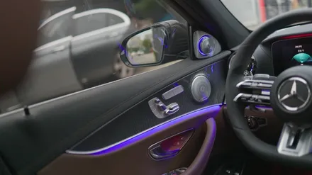 벤츠 E300 실내까지 E63으로 변신시켜주기! 카본 수전사