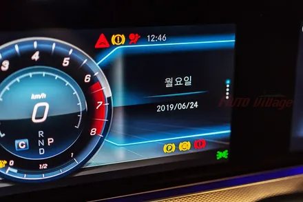 벤츠 E클래스 와이드콕핏 장착으로 달라진 운전의 재미