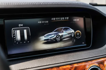 벤츠 S클래스(W222) 직수입 모든 메뉴 한글화 코딩 진행해 주었습니다.