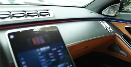 벤츠 S클래스 롱바디 엑티브 엠비언트(사제)/ 부메스터 무빙 트위터(순정)으로 장착해줬습니다. W223