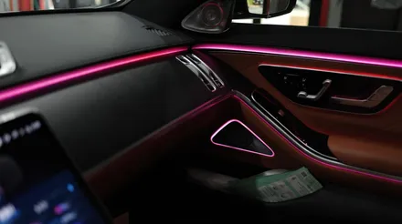 벤츠 S400 스피커 커버 엠비언트가 지원되는 제품으로 교체해 주기! W223