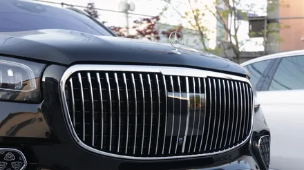 벤츠 GLS 600 마이바흐 바디킷 튜닝 할 때, C필러 엠블럼 사이즈 체크해보기-//X167 마이바흐 바디킷