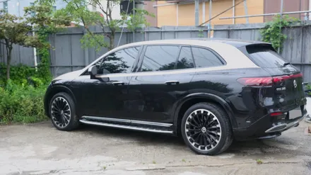 벤츠 EQS SUV 580 마이바흐 그릴 교체 & 사이드 스텝 장착 동시 작업기