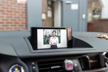 렉서스 CT200h 내차의 안드로이드 M2C 장착.