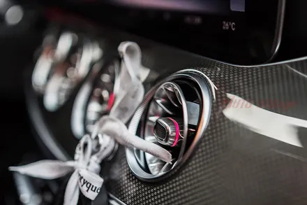 벤츠 E300 AMG-line 송풍구 엠비언트+와이드미러 장착