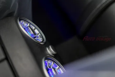 벤츠 C클래스(W205) 송풍구를 앰비언트 송풍구로 풀 교체!