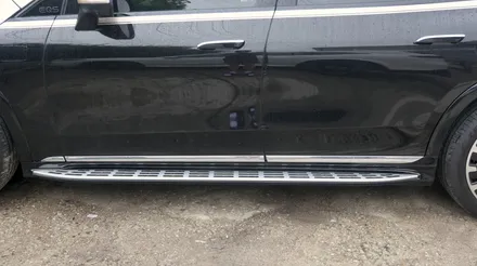 벤츠 EQS SUV 580 마이바흐 그릴 교체 & 사이드 스텝 장착 동시 작업기