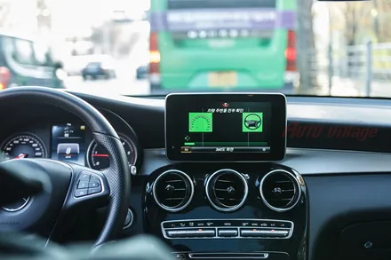 벤츠 GLC220d 순정 360도 어라운드뷰 레트로핏 작업.