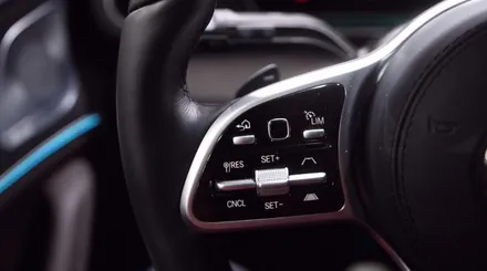 벤츠 GLS 580(X167) 전동 사이드 스텝과 리어모니터 탈거!