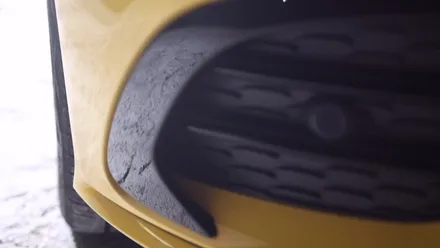벤츠 CLA250 C118 순정 카나드윙 장착해 주었습니다.