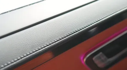 벤츠 S450 필수 튜닝! 디지뇨 피아노 트림/ 엑티브 엠비언트/ 부메스터 무빙 트위터 전부 순정으로 장착해 줬습니다. W223